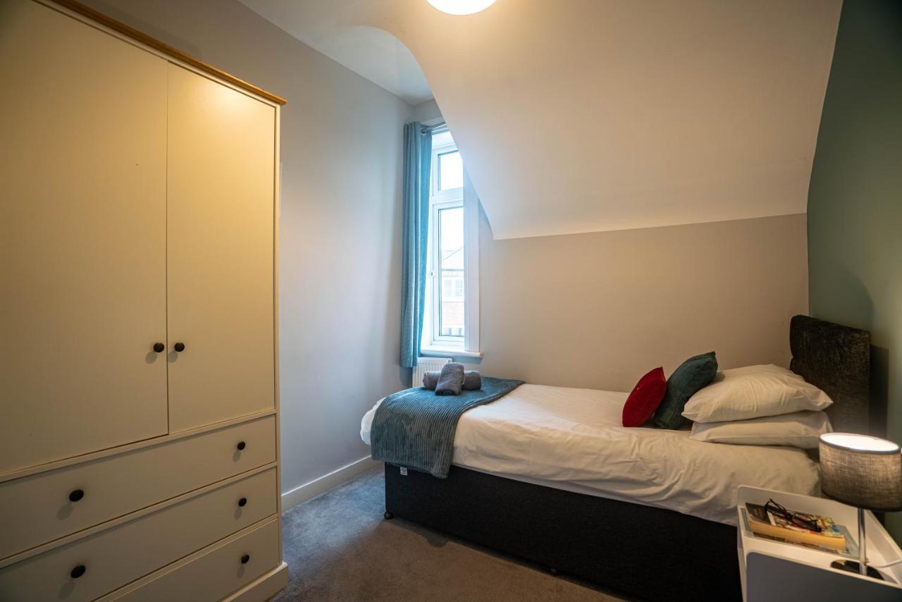 The Becket - Three Bedroom City Centre House With Parking Canterbury Ngoại thất bức ảnh